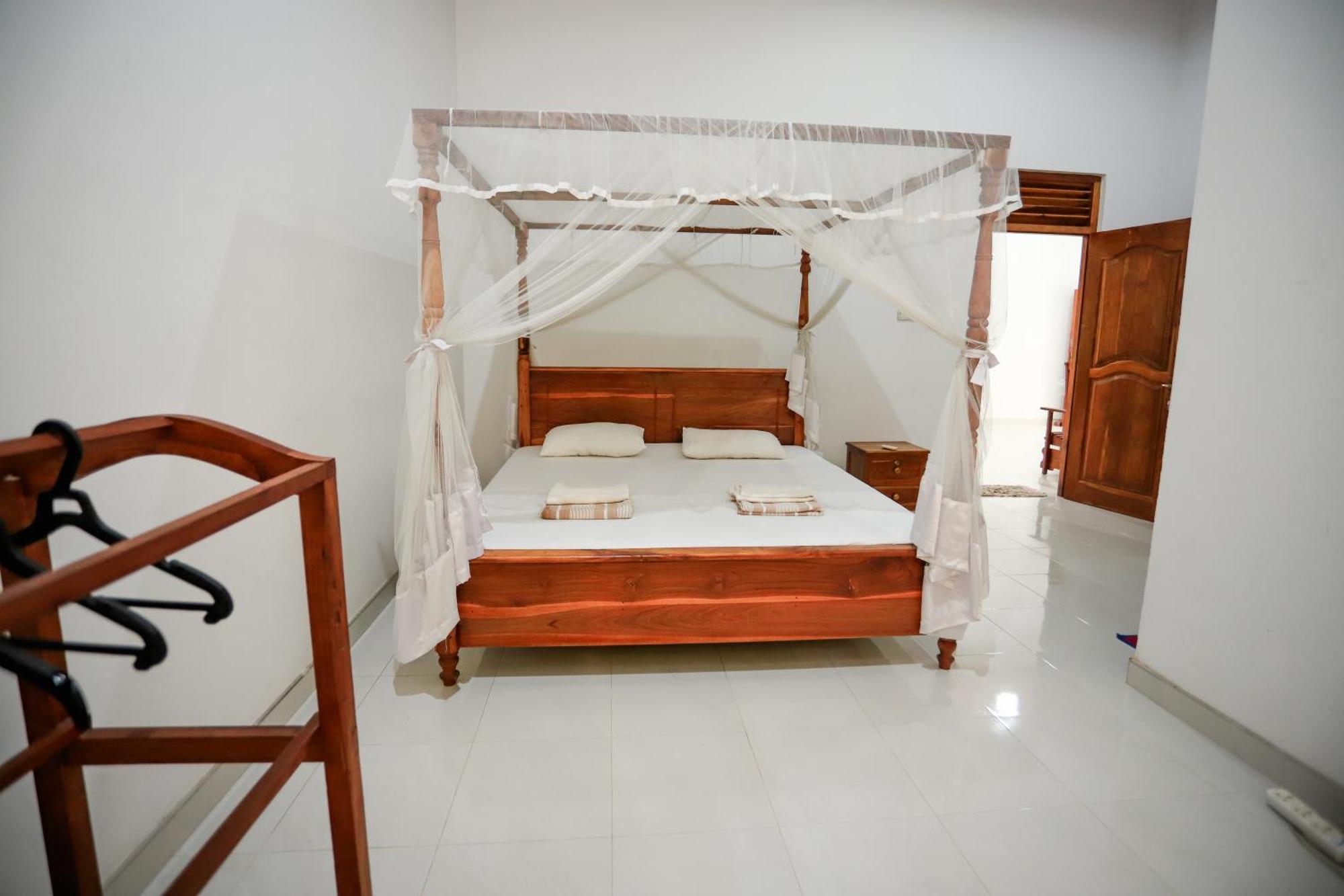 Serene Home Stay Удавалаве Экстерьер фото
